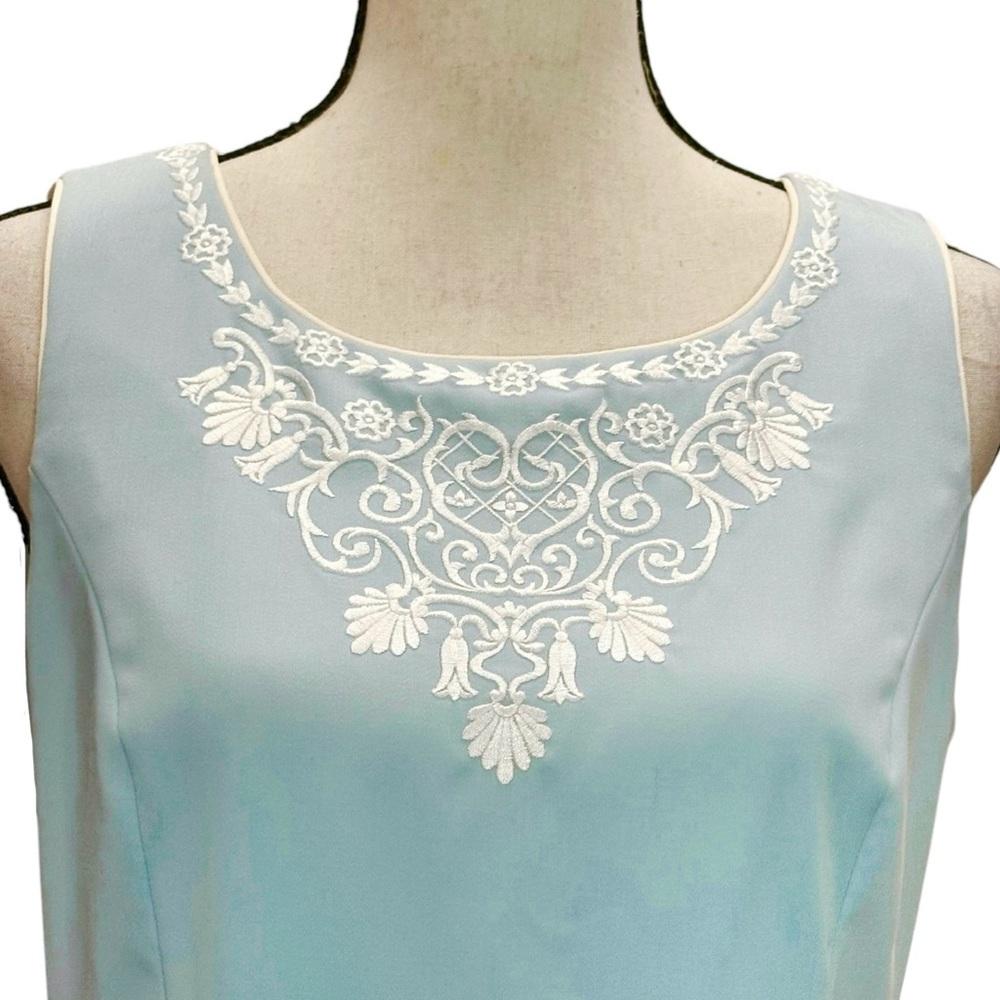 ESCADA Dress 38 (US 10) Powder Blue Embroidered Vintage Midi - Picture 3 of 10